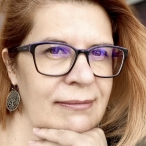 <p><strong>Voichița Ioana Bondor</strong> - Expert în alfabetizare financiară și сreator de conținut la Crezu</p>